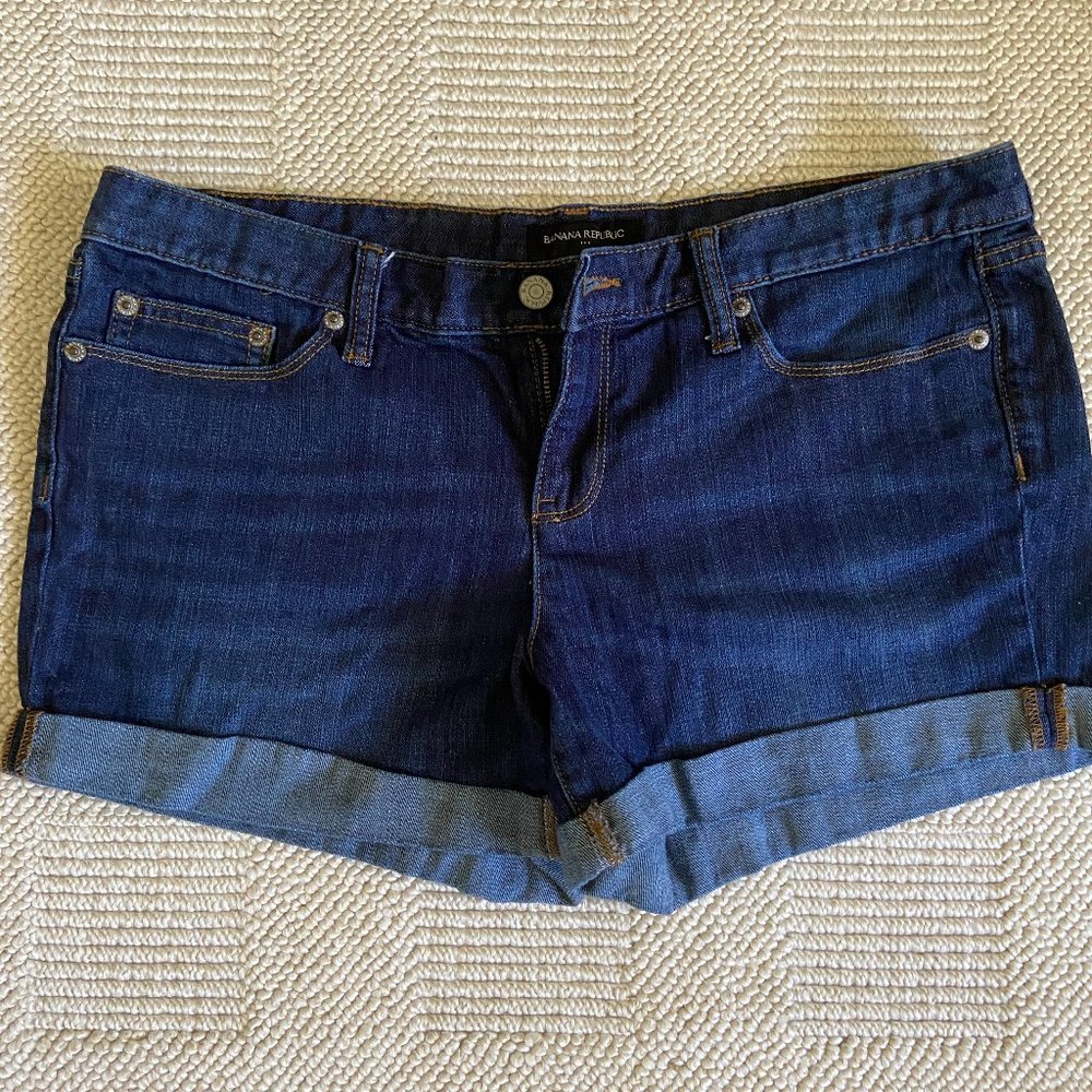 Banana Republic Boyfriend Rolled Cuff Shorts